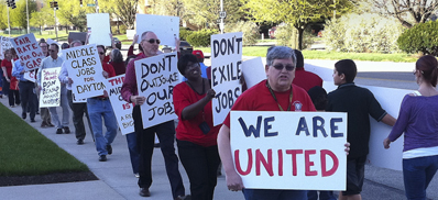 Guild members rally March 28, 2012